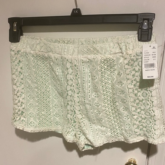 La Hearts Pants - La Hearts High Waist Lace Shorts in Mint Green